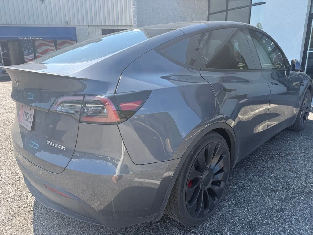 Used 2023  Tesla Performance image 3