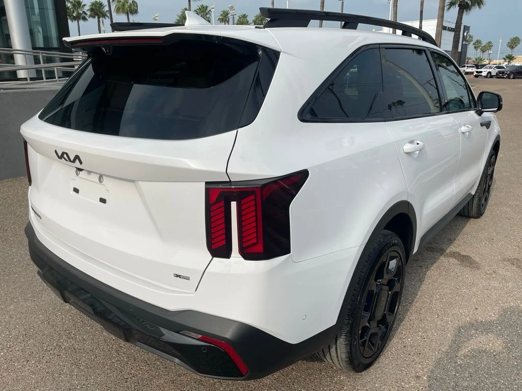 New 2026 White Kia X-Line SX image 9