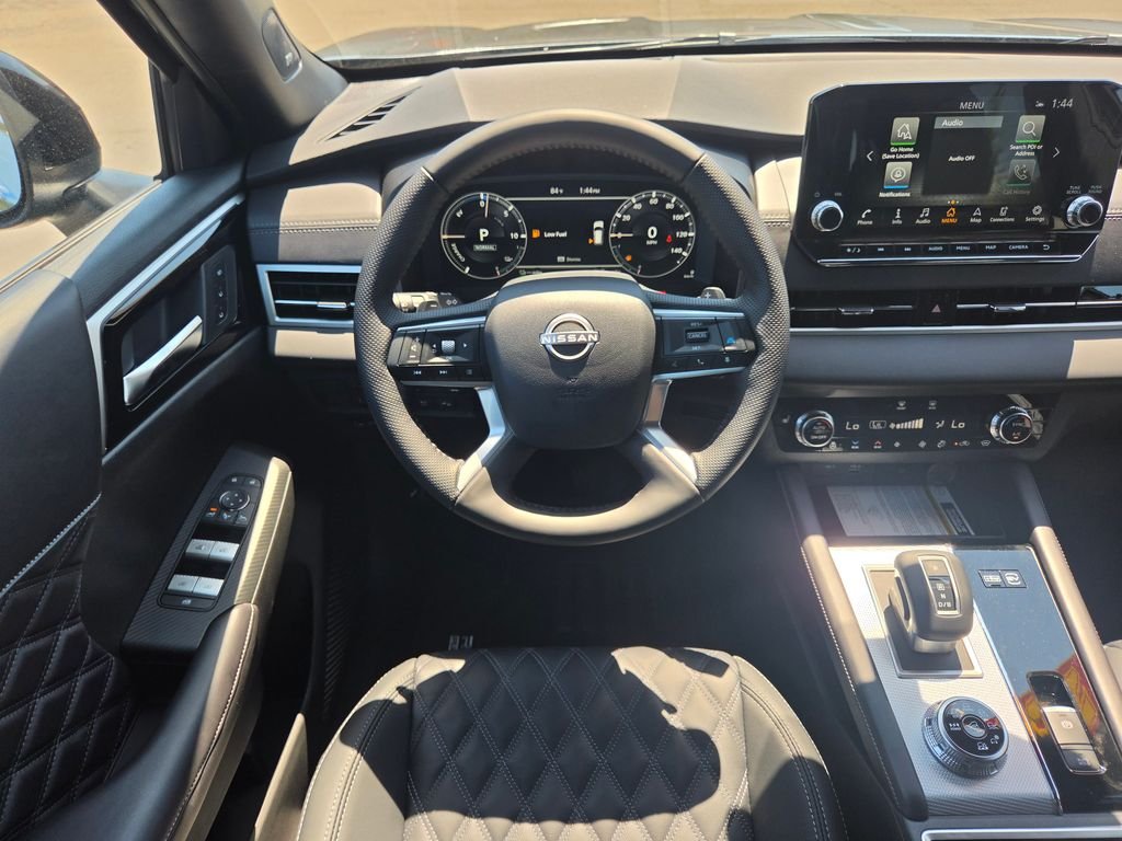 New 2026 Gray Nissan Platinum image 22