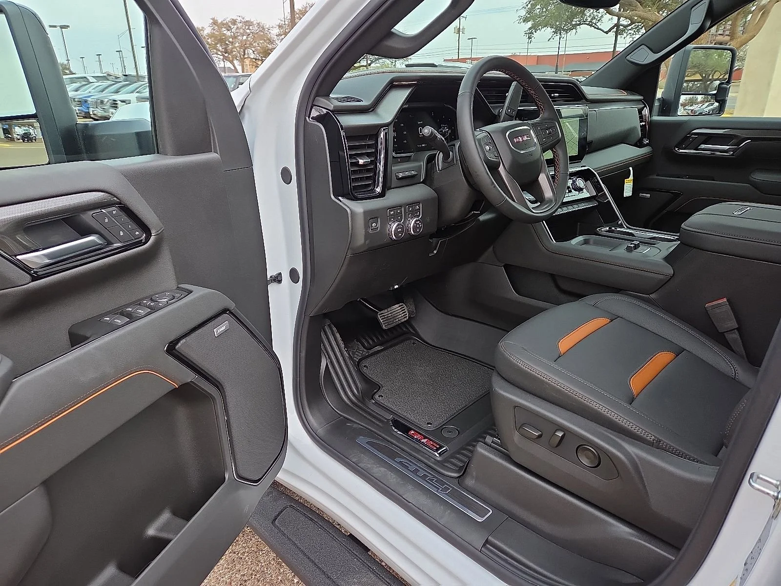 2026 GMC Sierra 2500HD AT4 - Photo 11