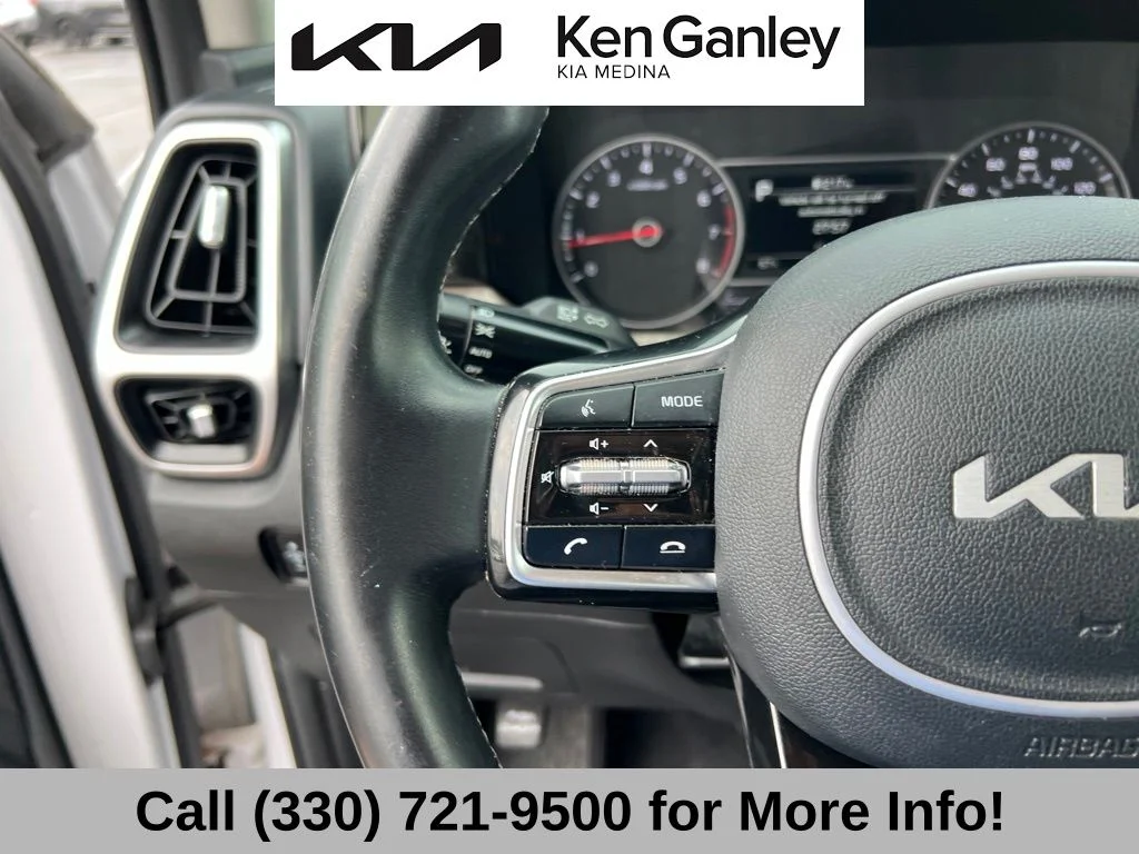 Certified Used 2022 White Kia S image 30
