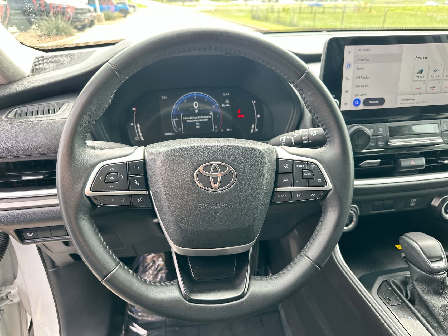 Used 2024 Wind Chill Pearl Toyota XLE image 14