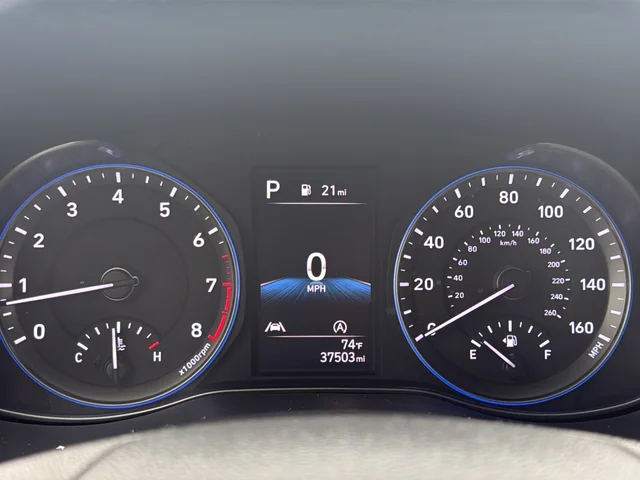Used 2023 Gray Hyundai SEL image 23