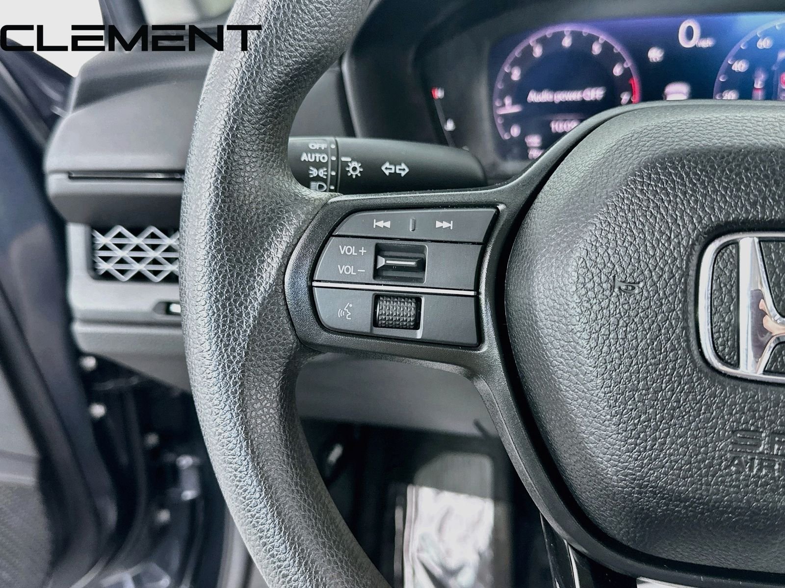 2024 Honda Accord LX - Photo 14
