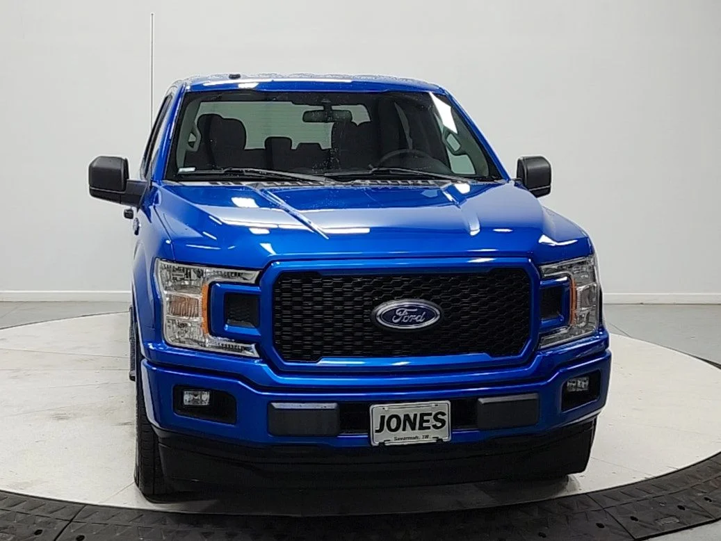 Used 2019 Blue Ford XL image 2