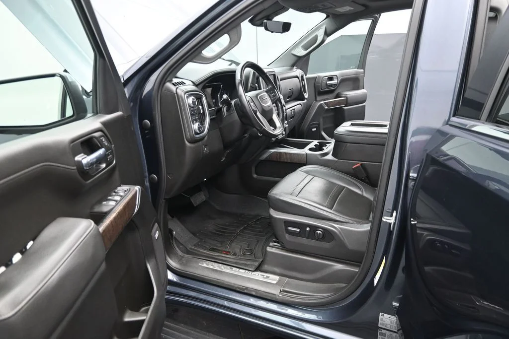 Used 2022 Blue GMC Denali image 15
