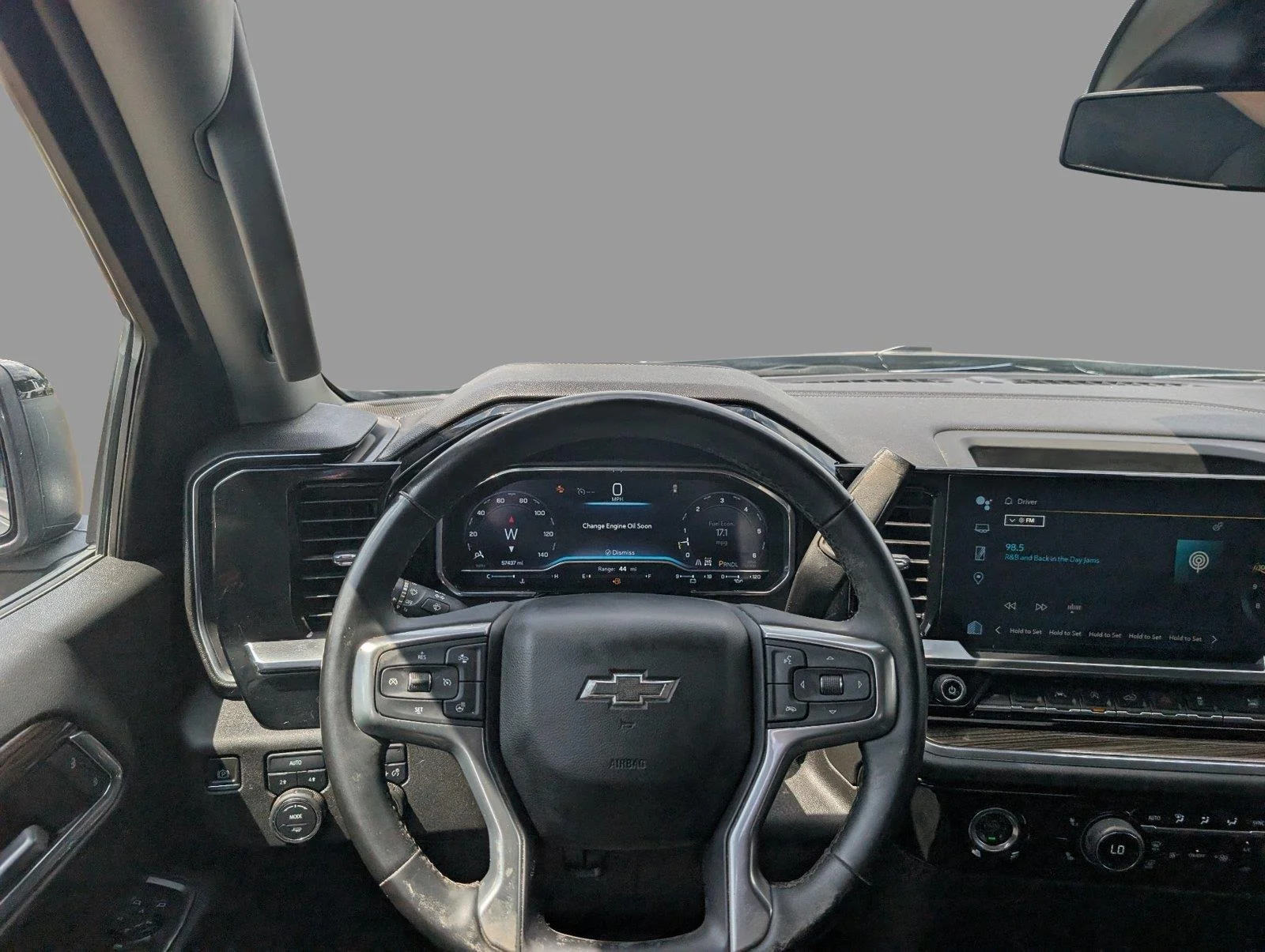 Used 2023 STERLING GRAY METALLIC Chevrolet RST image 32