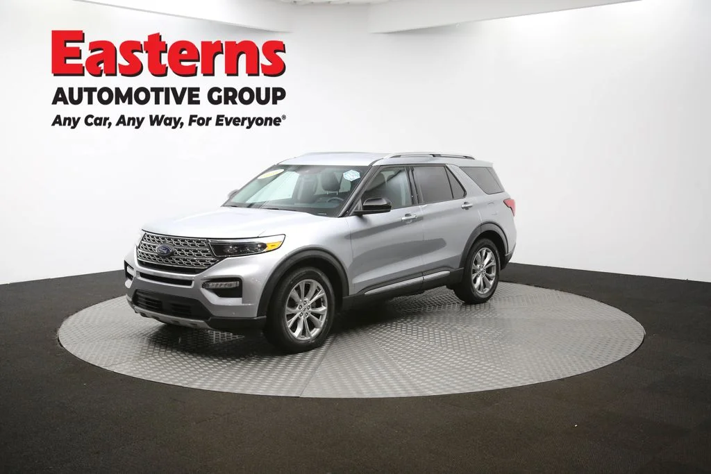 Used 2024 Silver Ford Limited image 56