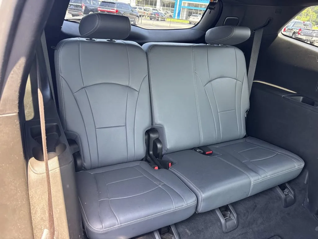 Used 2022 Includes Pitch Dark Night lower exterior accent color.) Buick Premium image 20