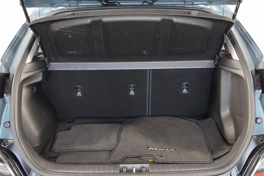 Used 2022 Cactus Hyundai Limited image 14