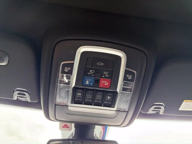 Used 2019 Silver Ram Laramie image 13
