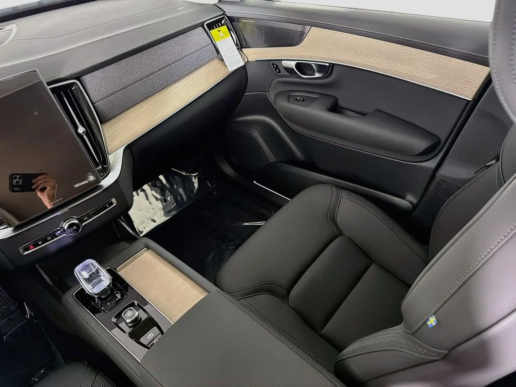 New 2026 Gray Volvo B6 Plus 7-Seater image 25