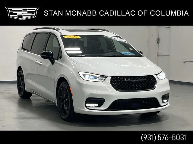 Pre-Owned 2025 Chrysler Pacifica Limited FWD 1 OWNER 3.6L FWD Passenger Van