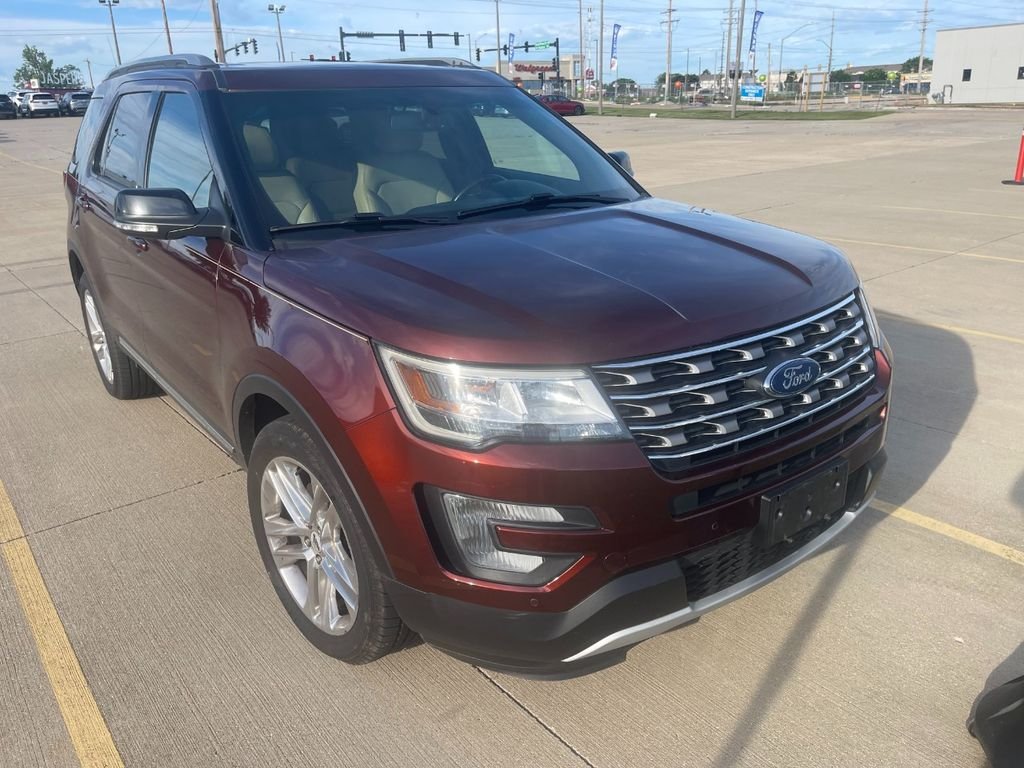 Used 2016 Caribou Metallic Ford XLT image 1