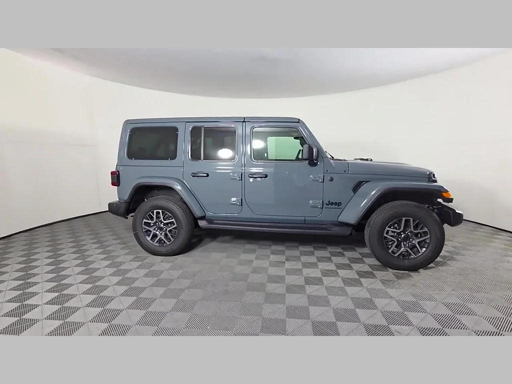 New 2026 Anvil Clear-Coat Exterior Paint Jeep Sahara image 23
