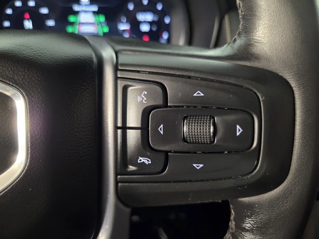 Used 2022 Satin Steel Metallic GMC SLT image 18