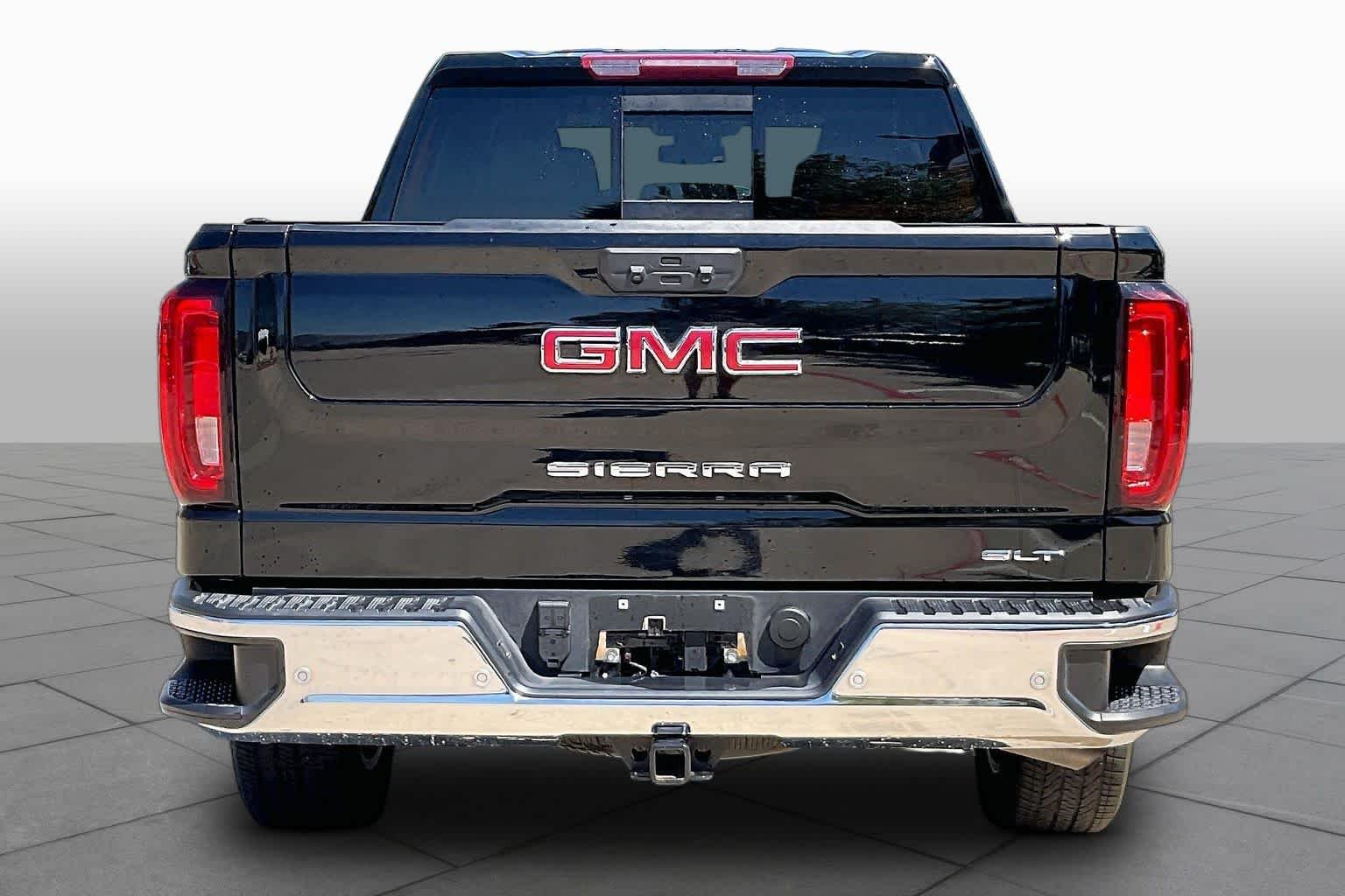 Used 2026 Onyx Black GMC SLT image 4