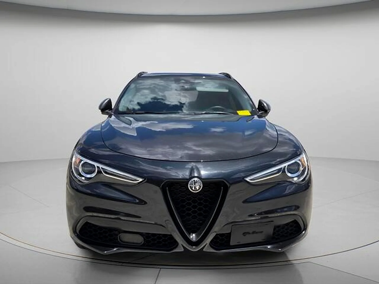 Used 2020 Vulcano Black Metallic Alfa Romeo RWD image 3