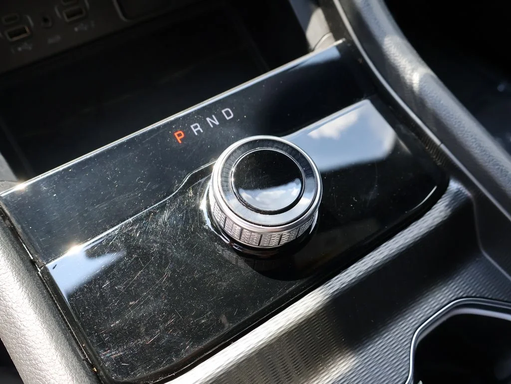 Used 2024 White Jeep Altitude image 38