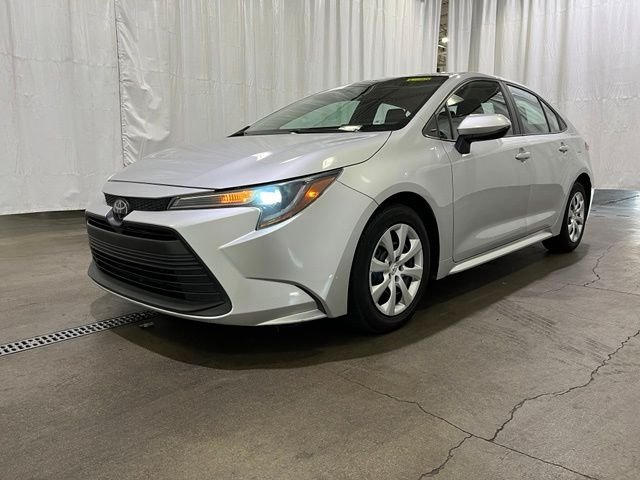 Certified Used 2024 Silver Toyota LE image 21