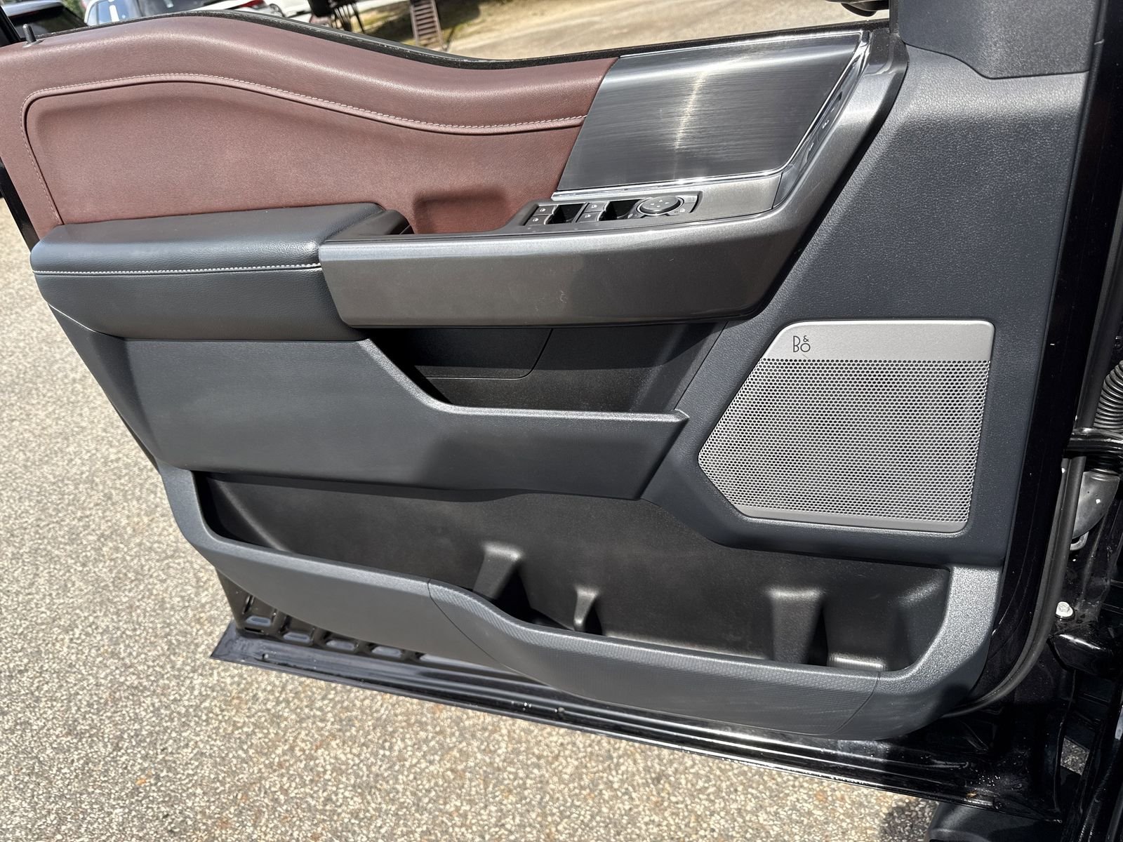 Used 2021 Black Ford Lariat image 15