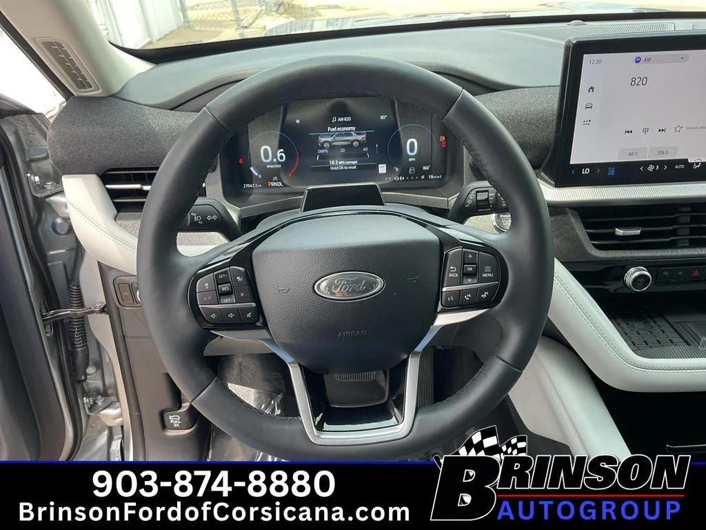 Used 2025 Iconic Silver Metallic Ford Platinum image 37