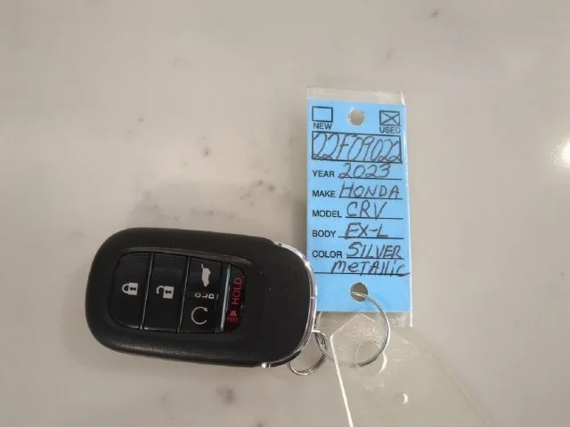 Used 2023 Lunar Silver Metallic Honda EX-L image 3