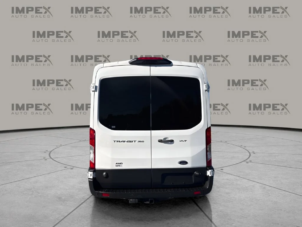 Used 2024 White Ford XLT image 4