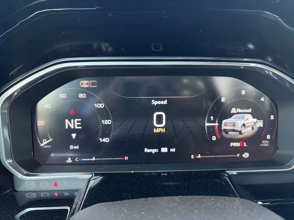 New 2026 Summit White GMC SLE image 21