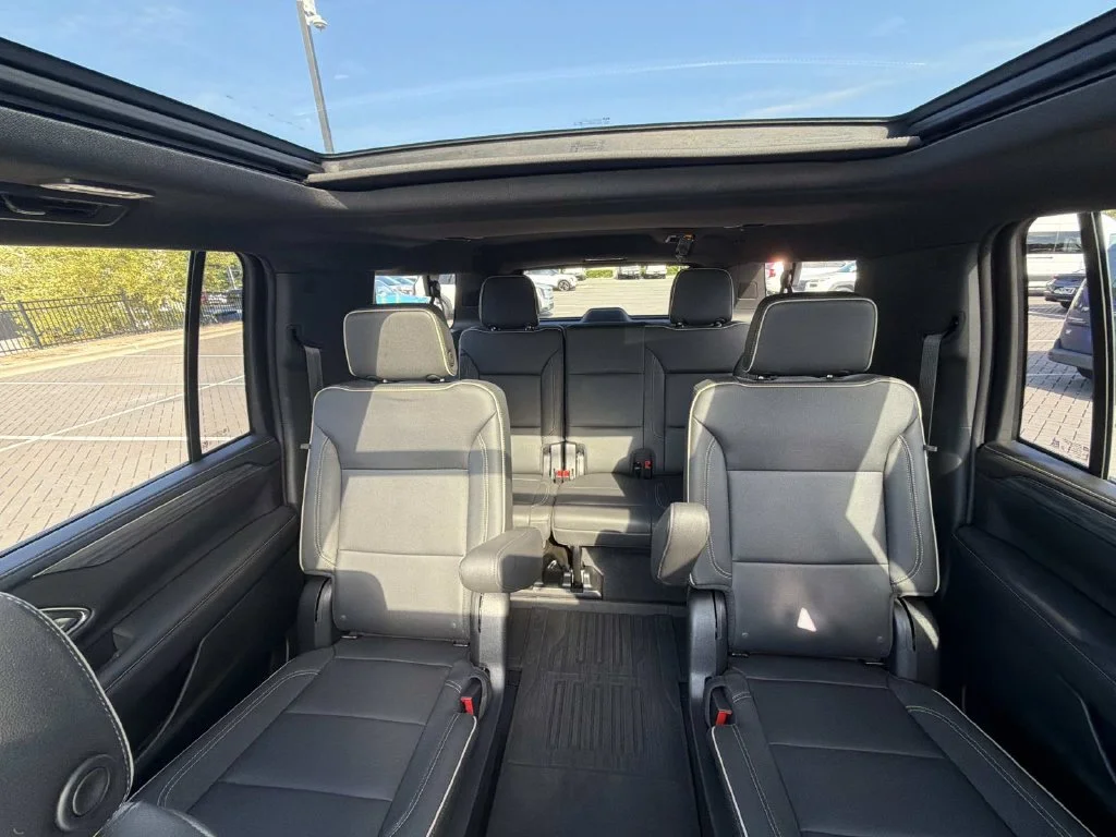 Used 2023 Silver GMC SLT image 25