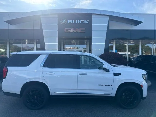 Used 2023 White GMC Denali image 42
