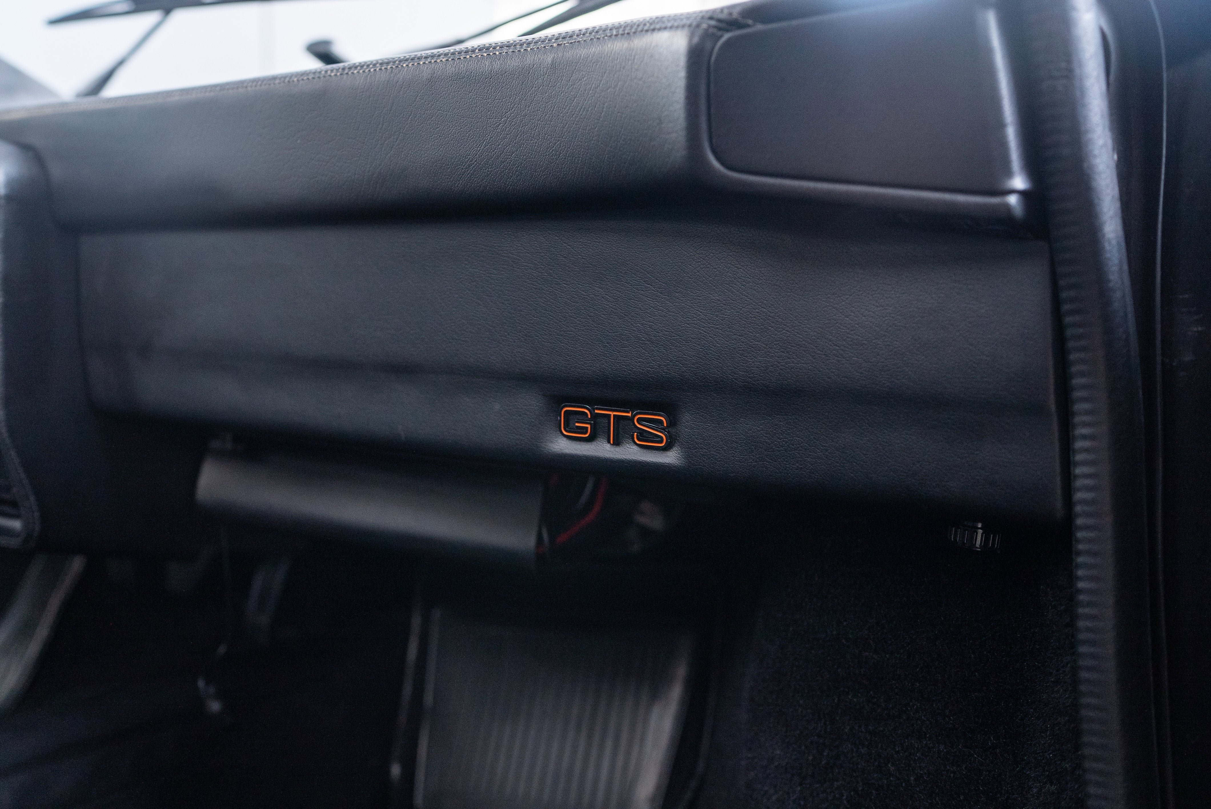 1987 Ferrari 328 - Photo 15