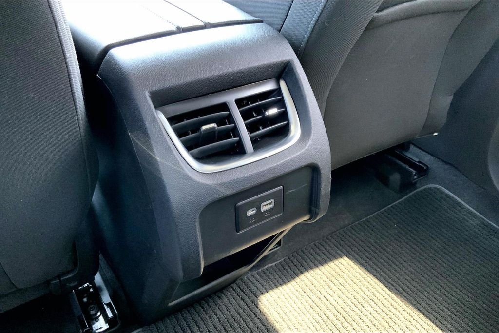 Used 2021 Gray Chevrolet LT image 10