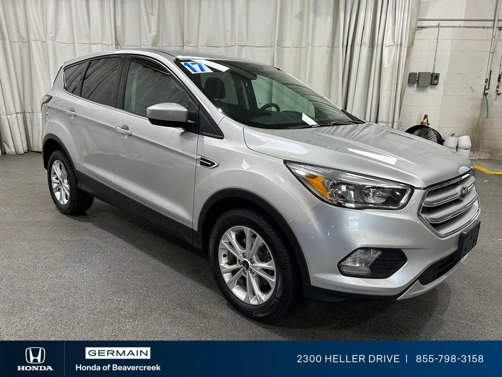 Used 2017 Ford Escape SE with VIN 1FMCU0GD4HUD42237 for sale in Beavercreek, OH