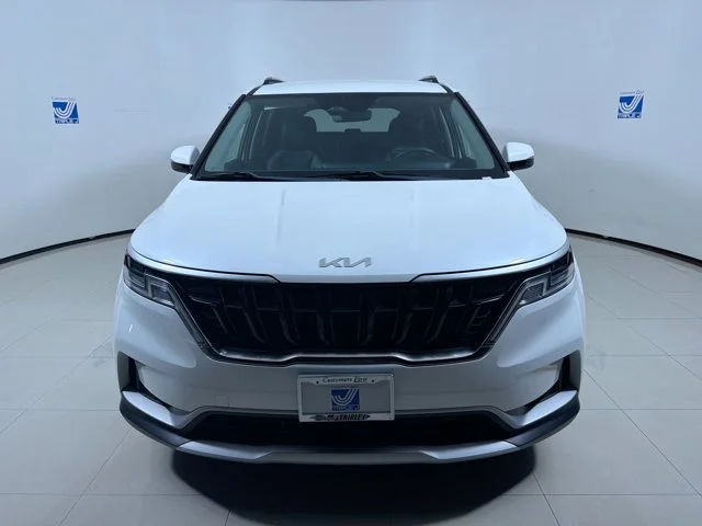 Used 2023 SNOW WHITE PEARL Kia LX image 3