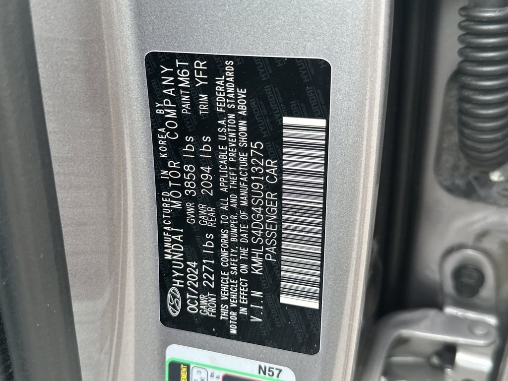 Used 2025 Fluid Metal Hyundai SEL Convenience image 27