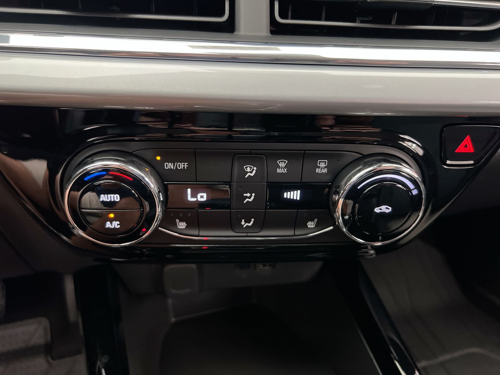 2026 Chevrolet Trax LT - Photo 71
