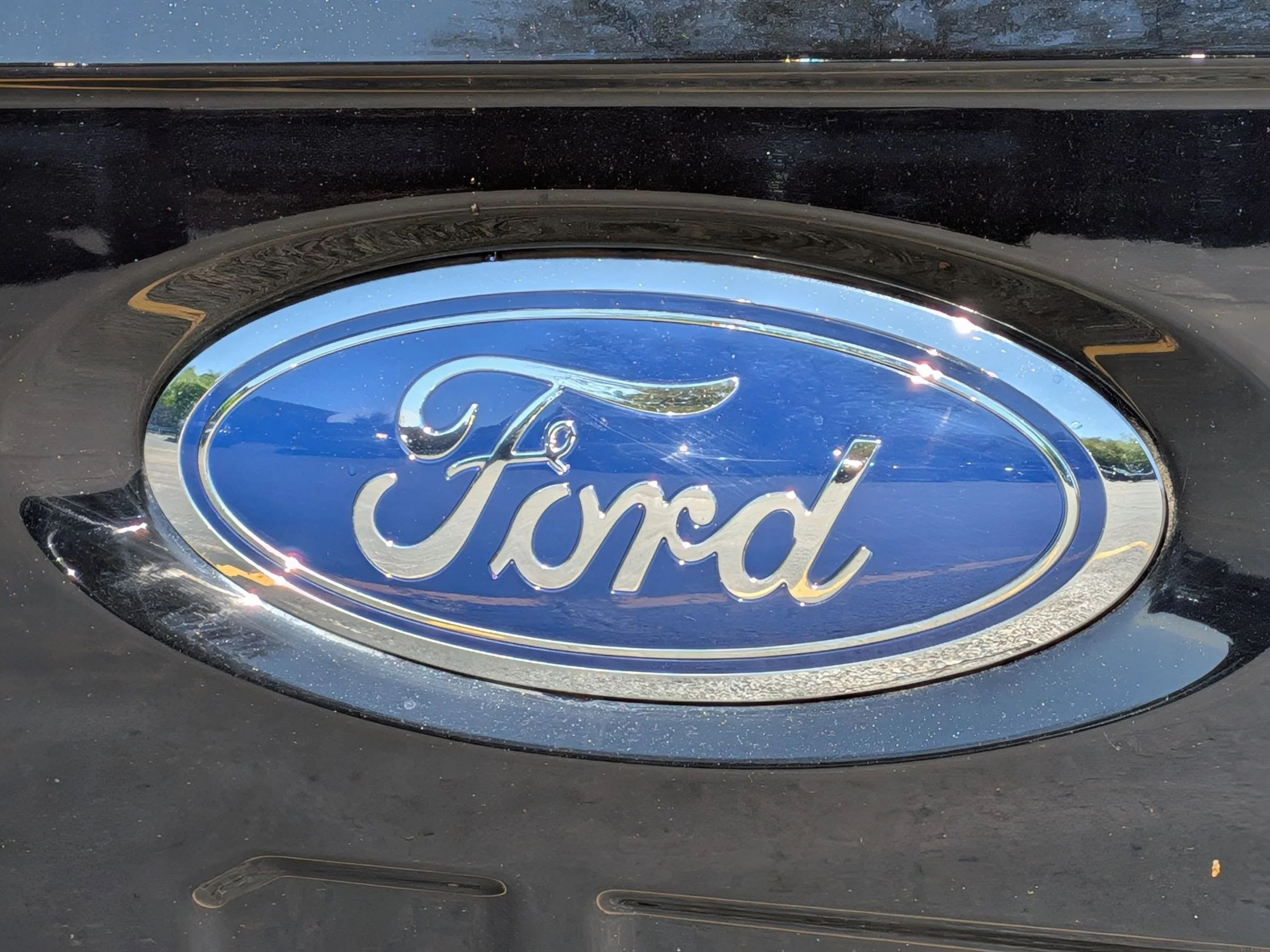 Used 2023 Black Ford XL image 25