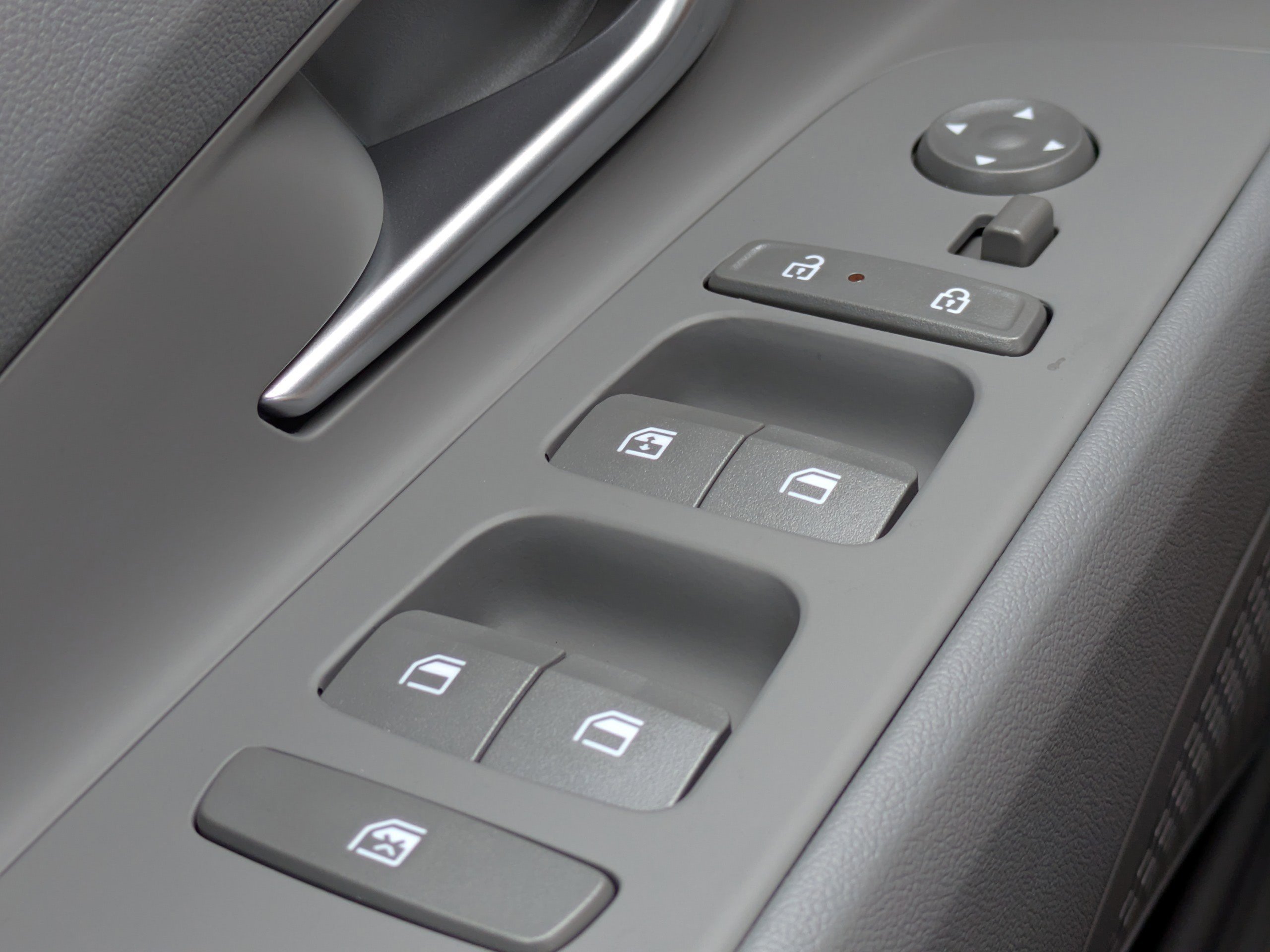 New 2026 Amazon Gray Hyundai SEL Sport Premium image 56