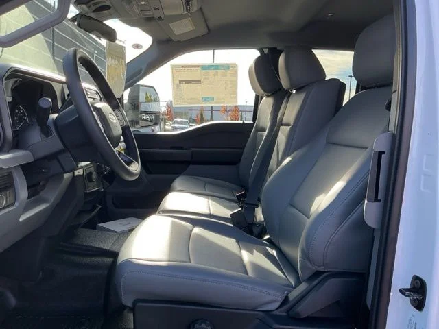 New 2026 Oxford White Ford XL image 11