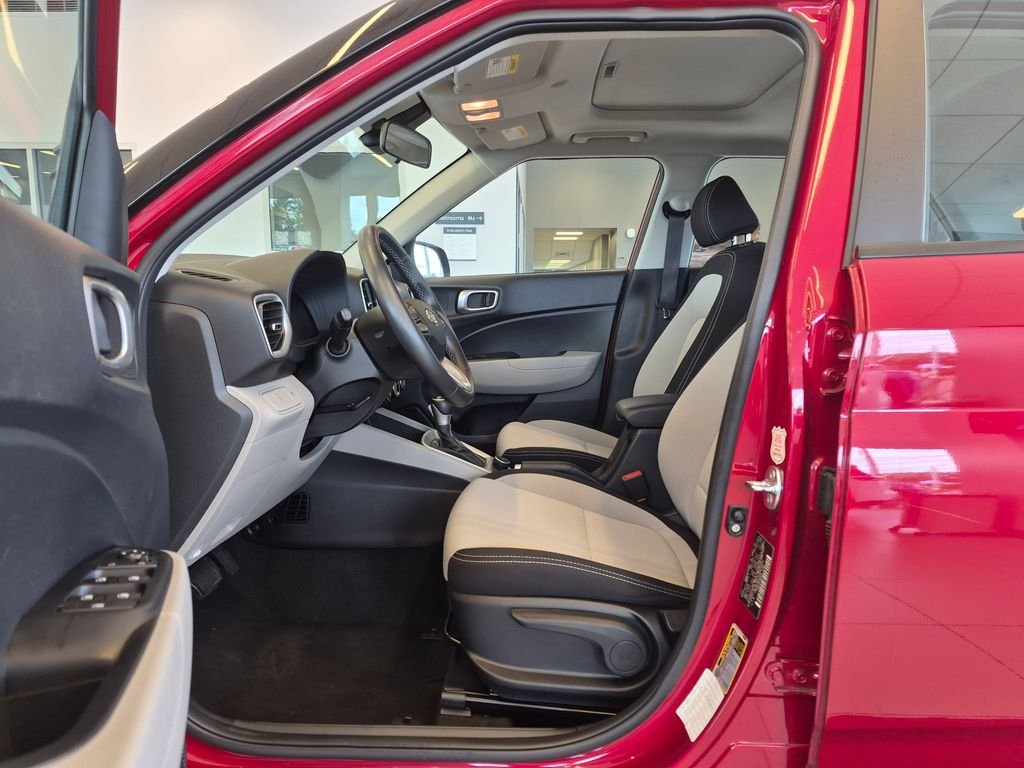 Used 2025 Red Hyundai SEL image 12