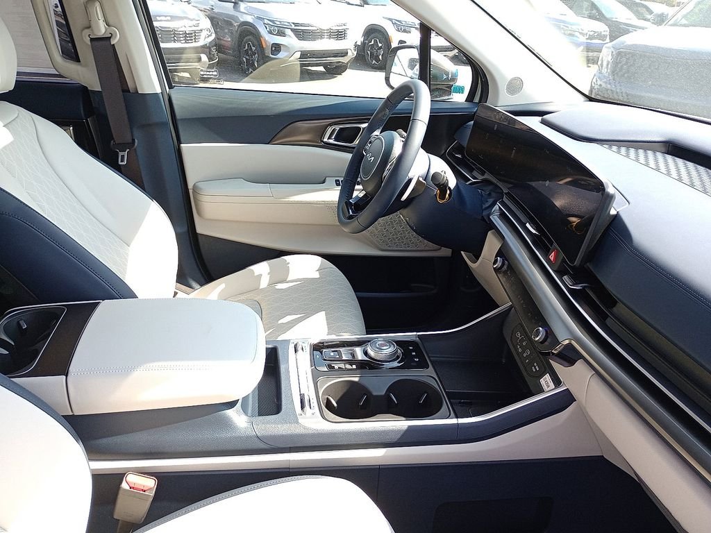 2026 Kia Carnival SX - Photo 7