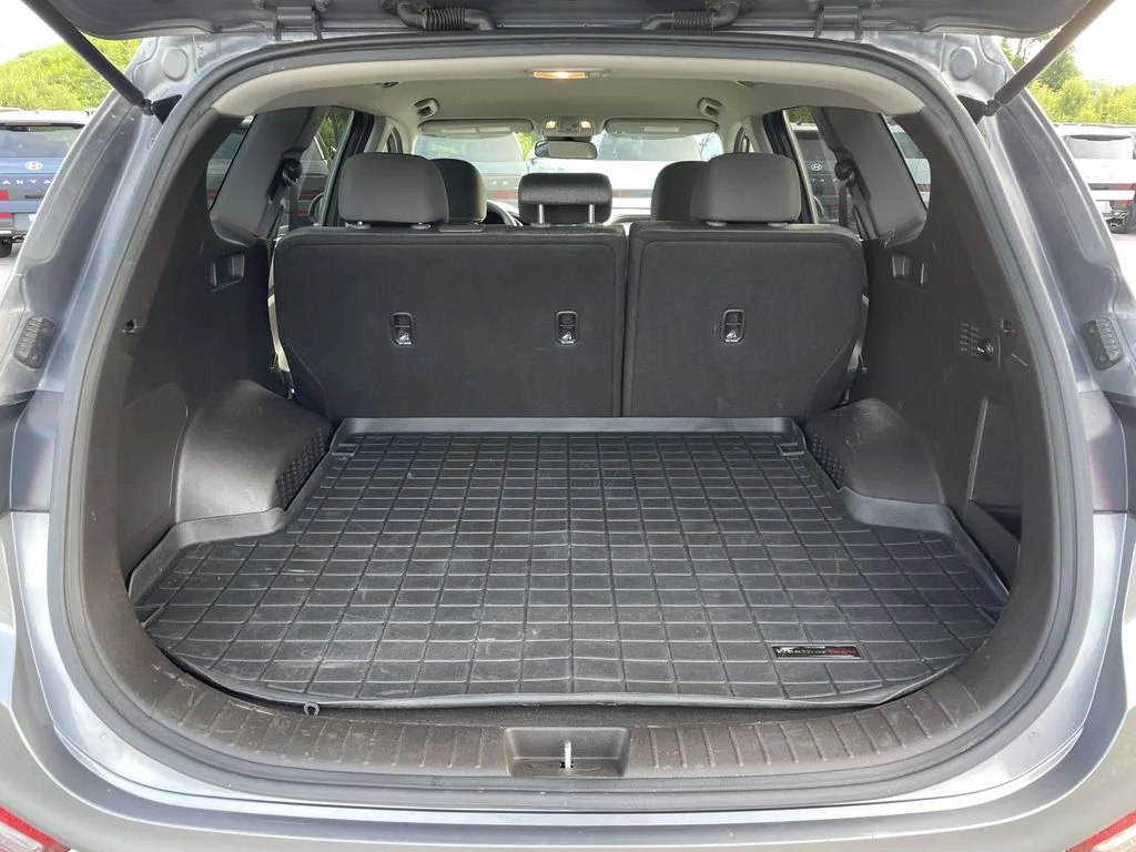 Used 2019 Machine Gray Hyundai SE image 32