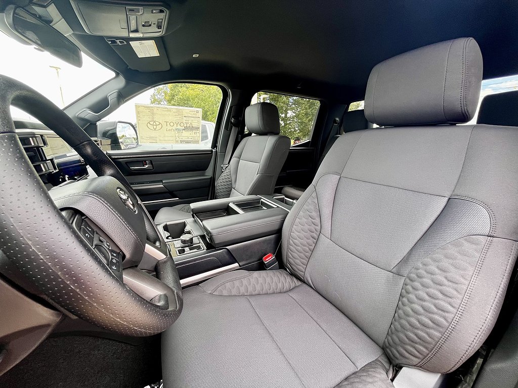 2026 Toyota Tundra SR5 - Photo 9