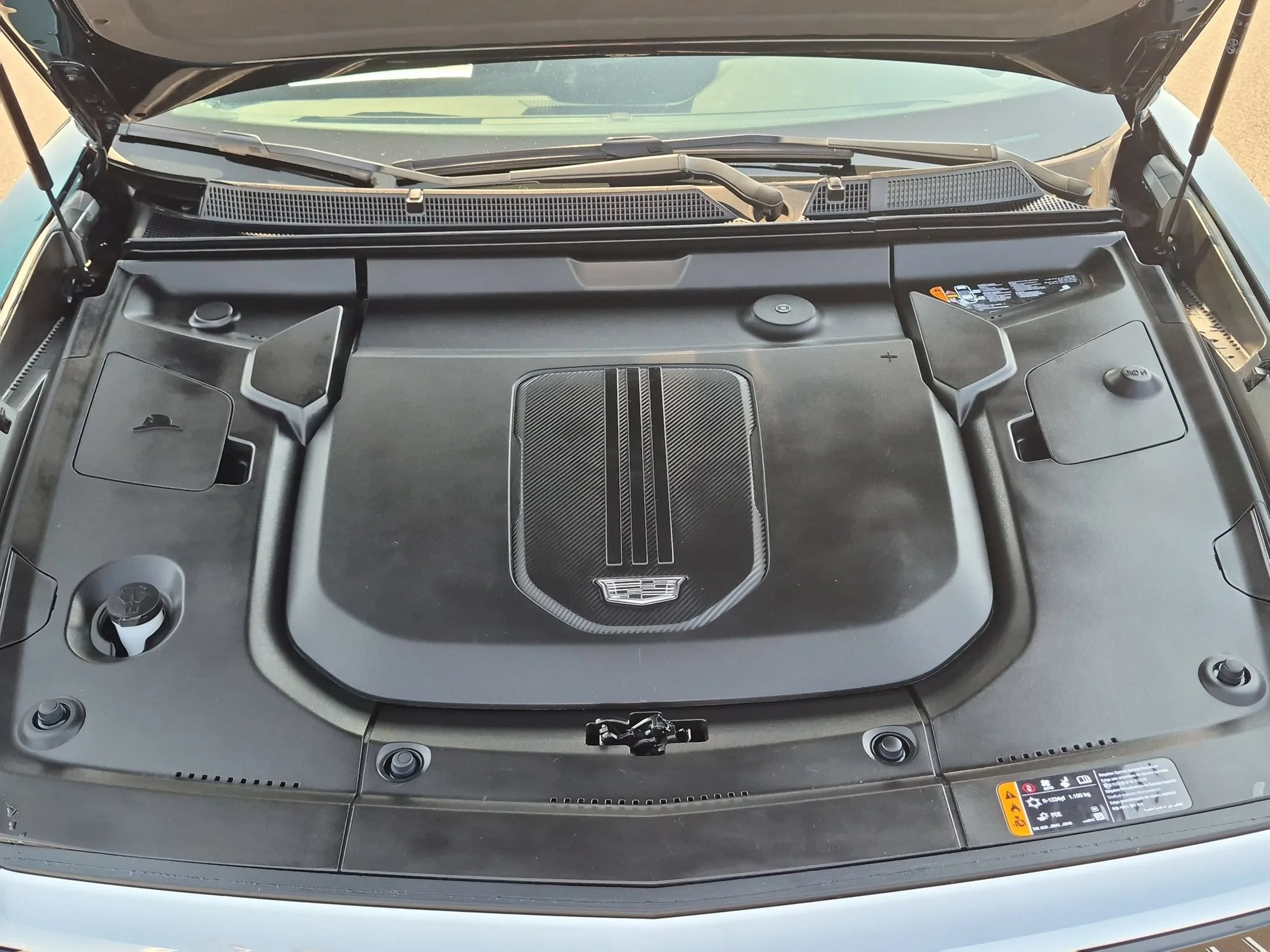 Used 2024 Emerald Lake Metallic Cadillac Tech image 29