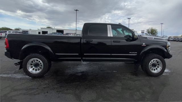 Used 2023 Diamond Black Crystal Pea Ram Laramie image 9