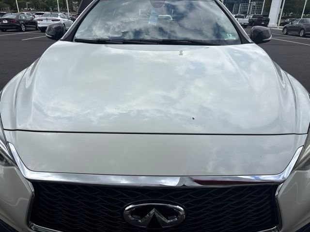 Used 2018 White INFINITI Premium image 6