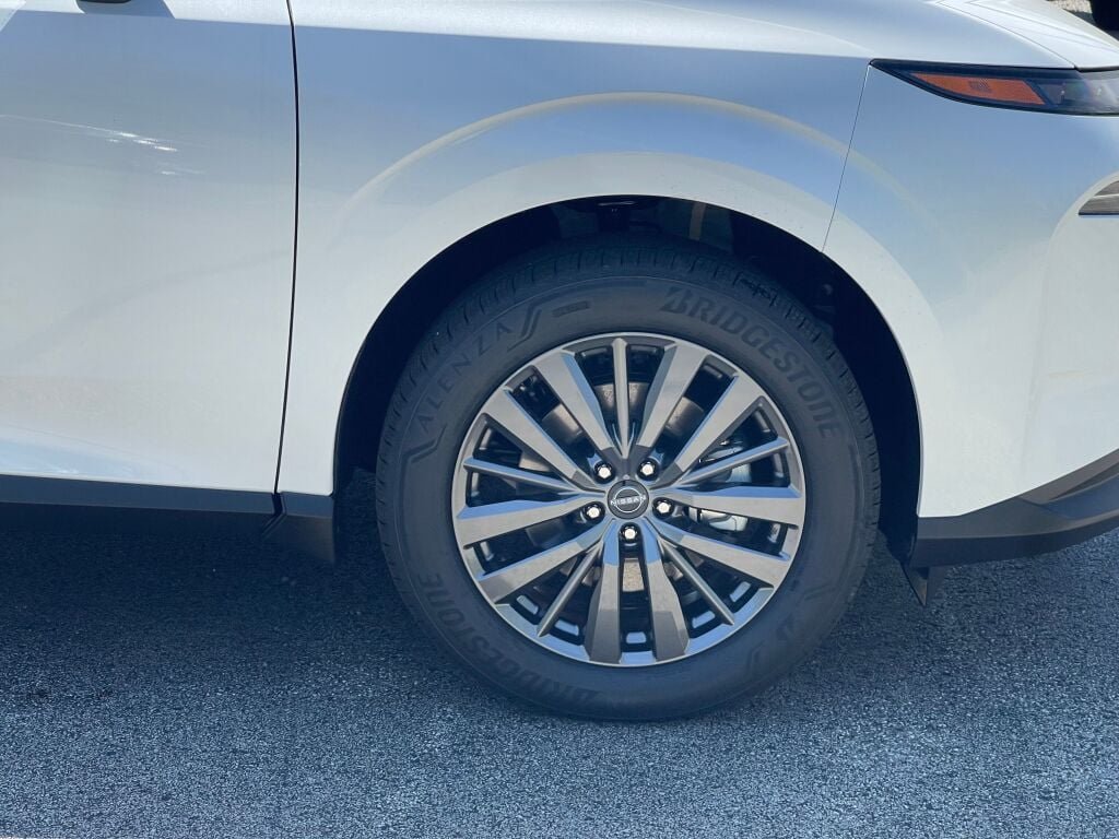 New 2026 Everest White Pearl Tricoat Nissan SL image 23