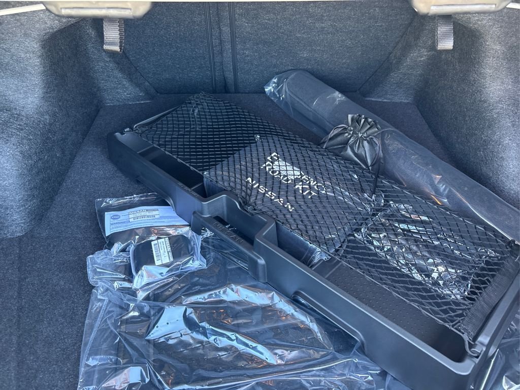 2025 Nissan Altima SL - Photo 11