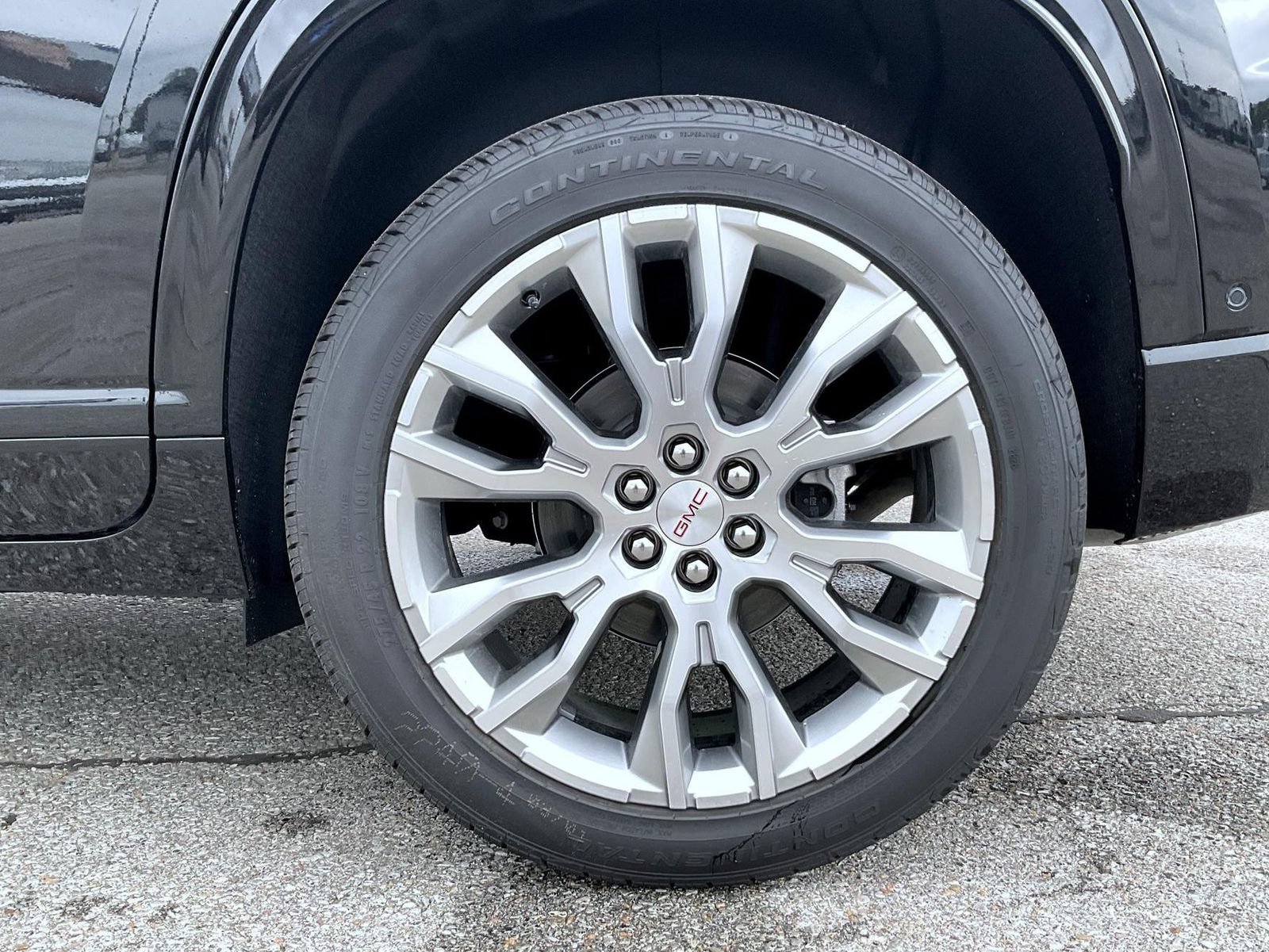 2027 GMC Acadia Denali - Photo 23